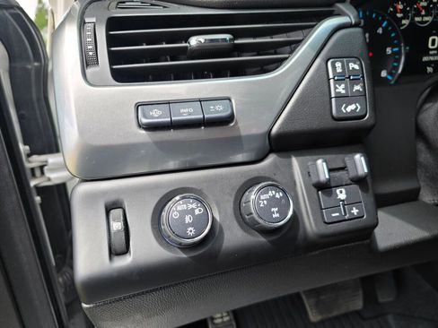 Used 2019 Chevrolet Tahoe Premier image 28