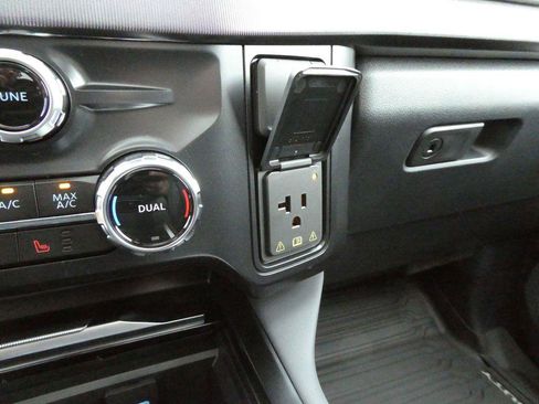 New 2026 Ford F350 Platinum w/ FX4 Off-Road Package AWD/4WD image 30