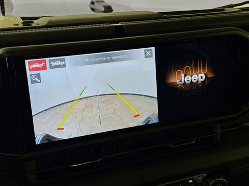 New 2025 Jeep Gladiator Mojave image 17