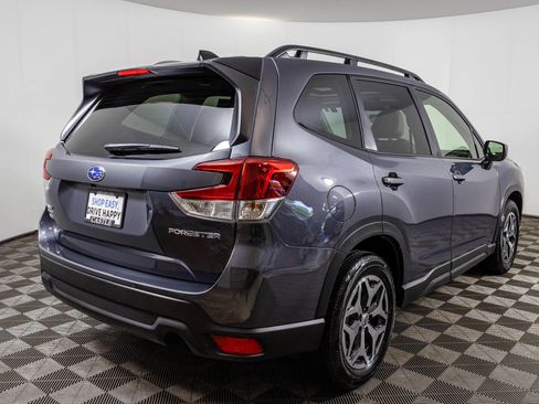 Used 2024 Subaru Forester Premium AWD/4WD image 17