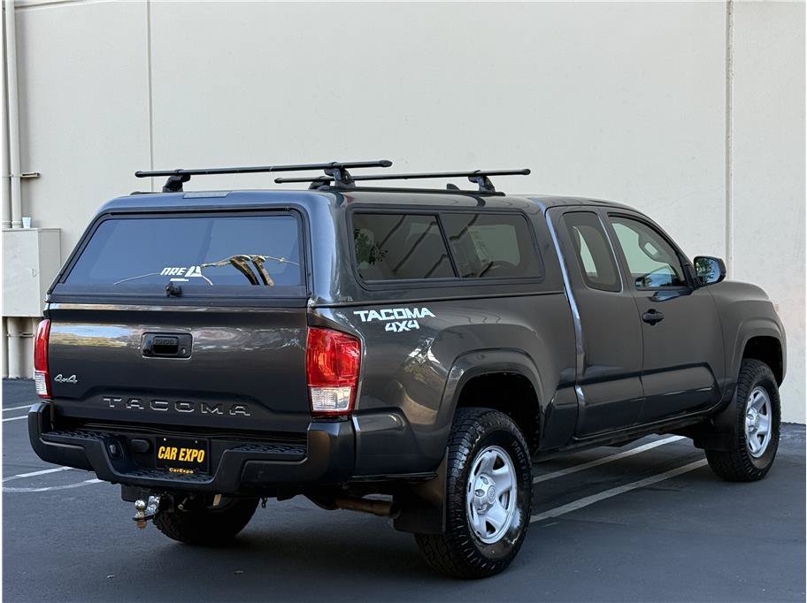 Used 2017 Toyota Tacoma SR AWD/4WD image 6