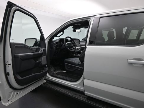 New 2026 Ford F150 Lariat AWD/4WD image 8