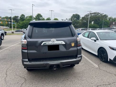 Used 2023 Toyota 4Runner Limited AWD/4WD image 4