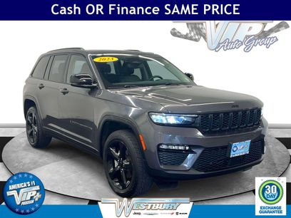 Used 2023 Jeep Grand Cherokee Limited w/ Black Appearance Package