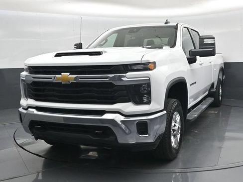 Used 2026 Chevrolet Silverado 2500 LT AWD/4WD image 38