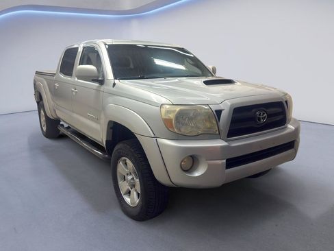 Used 2006 Toyota Tacoma PreRunner w/ TRD Sport Pkg #3 RWD image 1