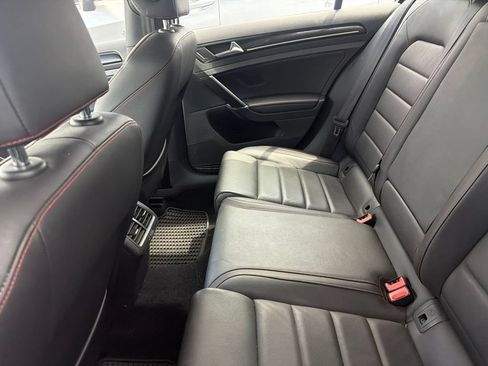 Used 2017 Volkswagen GTI Autobahn FWD image 6