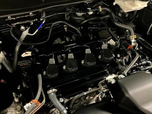 Used 2024 Honda CR-V LX image 31