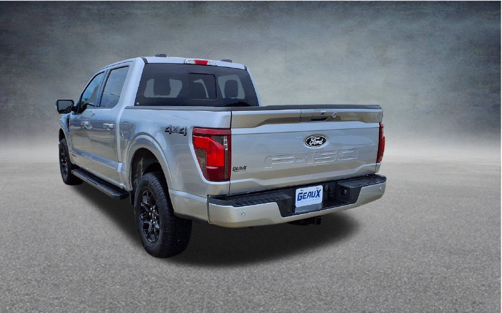 Used 2025 Ford F150 XLT w/ Equipment Group 302A MID AWD/4WD image 5