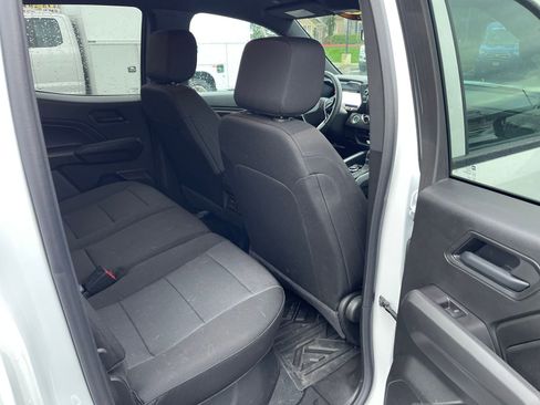 Used 2025 Chevrolet Colorado W/T w/ Advanced Trailering Package image 11