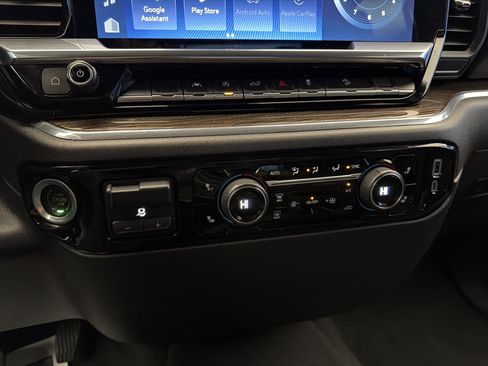 Used 2023 Chevrolet Silverado 1500 RST w/ Z71 Off-Road Package AWD/4WD image 22