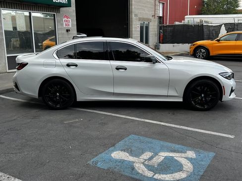 Used 2021 BMW 330i xDrive Sedan AWD/4WD image 8