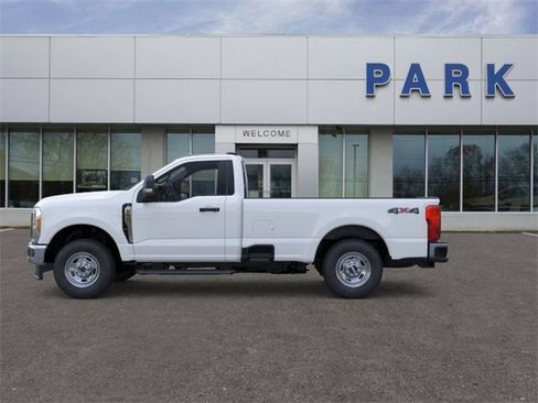 New 2026 Ford F250 XL w/ XL Chrome Package image 4