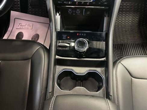 Used 2025 Jeep Grand Cherokee Limited w/ Trailer Tow Package image 24