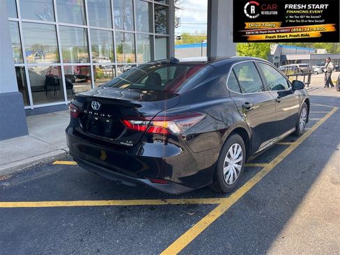 Used 2023 Toyota Camry LE FWD image 7