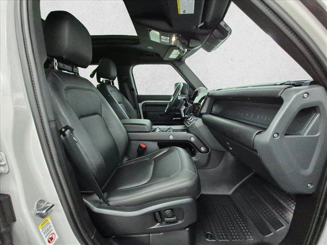 Certified 2026 Land Rover Defender 110 S AWD/4WD image 25