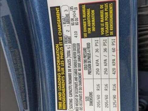 Used 2019 Volkswagen Jetta SE w/ Cold Weather Package image 19