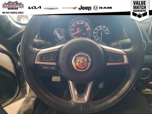 Used 2019 FIAT 124 Spider Abarth w/ Navigation & Sound Group RWD image 11
