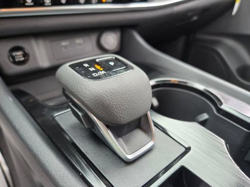 New 2026 Nissan Rogue SV AWD/4WD image 9