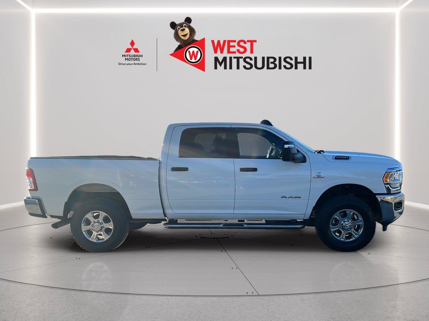 Used 2024 RAM 2500 Big Horn AWD/4WD image 6