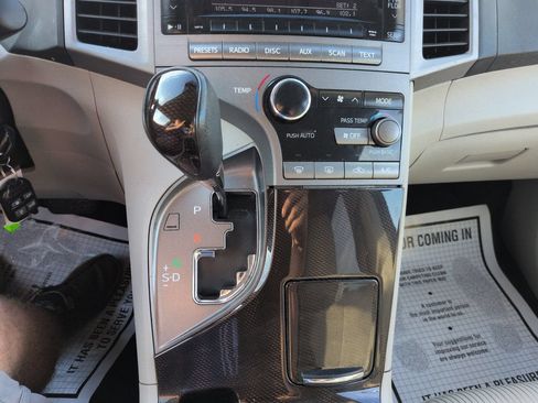 Used 2012 Toyota Venza LE AWD/4WD image 18