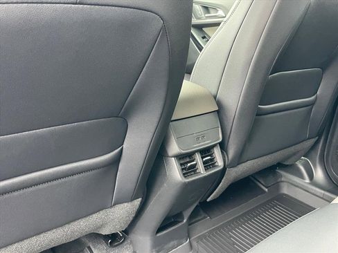 New 2026 Chevrolet Equinox LT w/ Convenience Package II image 23