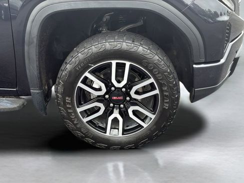 Used 2023 GMC Sierra 1500 AT4 w/ AT4 Premium Package AWD/4WD image 24