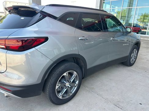 Used 2024 Chevrolet Blazer LT w/ Convenience Package FWD image 10