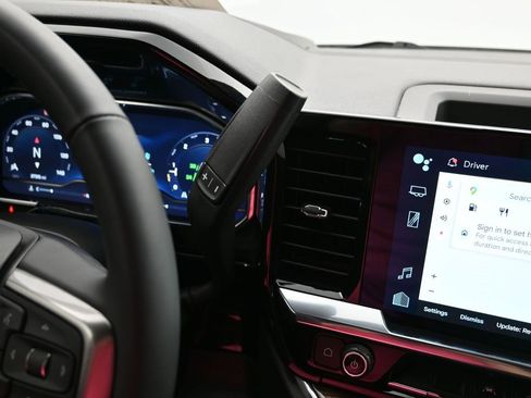 Certified 2024 Chevrolet Silverado 1500 LT image 19