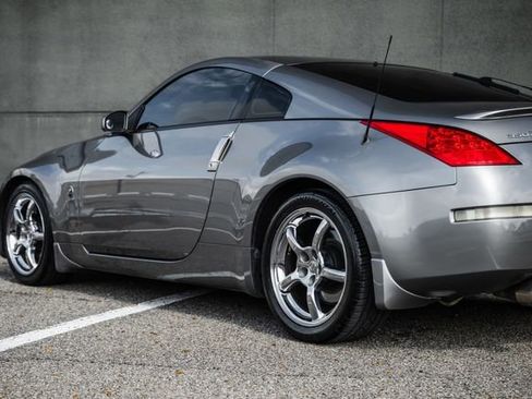 Used 2008 Nissan 350Z Enthusiast w/ Cargo Convenience Pkg image 42