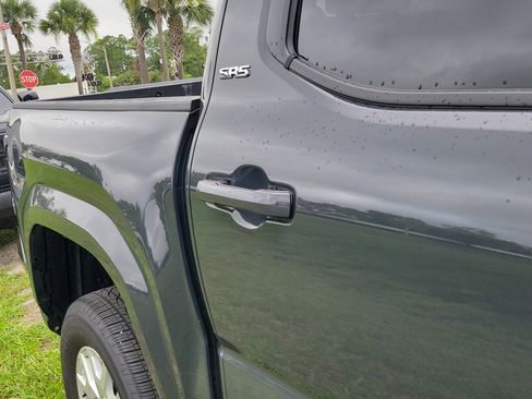 Used 2025 Toyota Tacoma SR5 AWD/4WD image 14