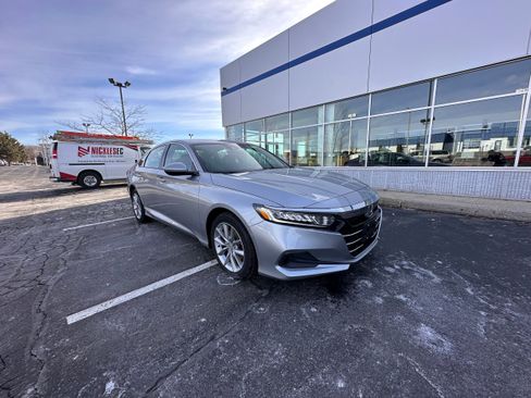 Used 2021 Honda Accord LX image 2