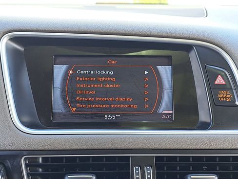 Used 2017 Audi Q5 2.0T Premium image 24