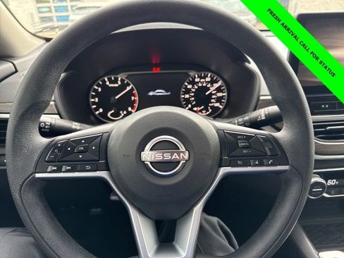 Used 2025 Nissan Altima 2.5 SV w/ SV Special Edition Package FWD image 16