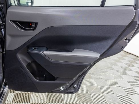 Used 2024 Subaru Crosstrek 2.0i Premium image 41