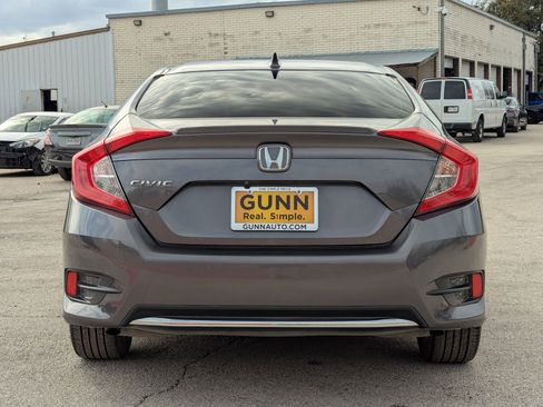 Used 2019 Honda Civic EX image 5