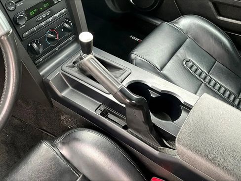 Used 2006 Ford Mustang GT RWD image 24