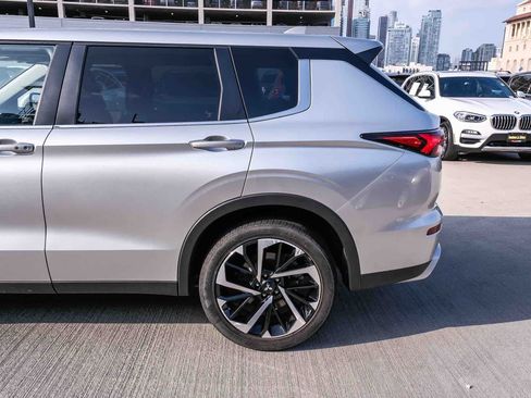 Used 2024 Mitsubishi Outlander SE AWD/4WD image 8