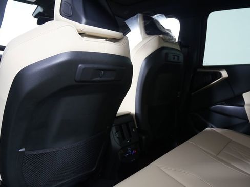 Used 2025 BMW X3 xDrive30i w/ Premium Package image 17