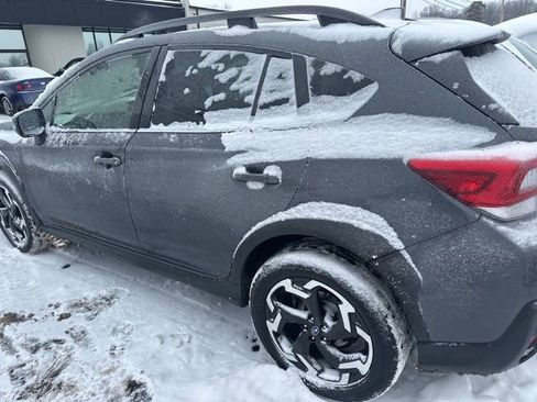 Used 2023 Subaru Crosstrek 2.5i Limited w/ Moonroof Package image 5
