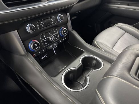 Used 2024 GMC Yukon SLT image 22