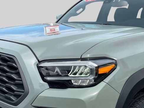 Certified 2023 Toyota Tacoma TRD Off-Road image 11