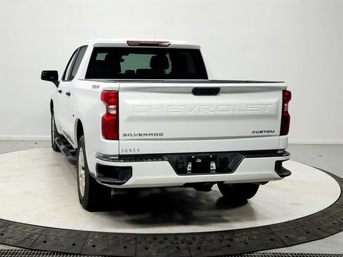 Used 2024 Chevrolet Silverado 1500 Custom image 6