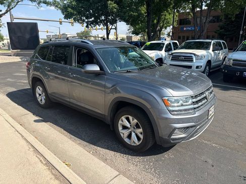 Used 2019 Volkswagen Atlas SE w/ Towing Package AWD/4WD image 3