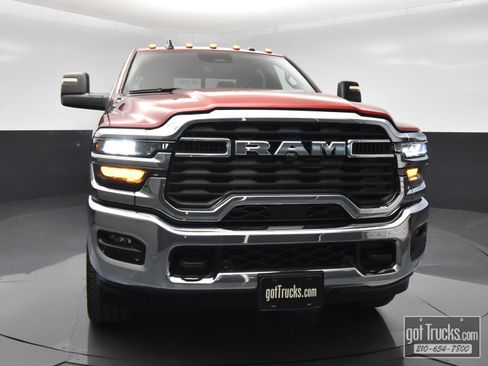 Used 2026 RAM 2500 Tradesman AWD/4WD image 47