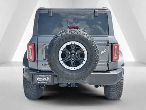 Used 2023 Ford Bronco Outer Banks w/ Sasquatch Package AWD/4WD image 6