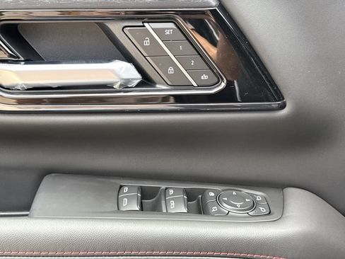 New 2026 GMC Yukon XL AT4 Ultimate w/ LPO, Floor Liner Package AWD/4WD image 20
