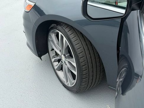 Used 2020 Chevrolet Malibu Premier FWD image 23