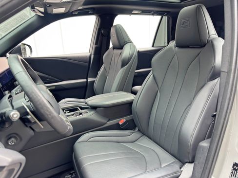Used 2025 Lexus TX 350 AWD w/ Technology Package image 40