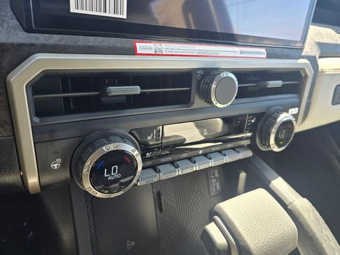 New 2026 Toyota Tacoma Limited AWD/4WD image 29
